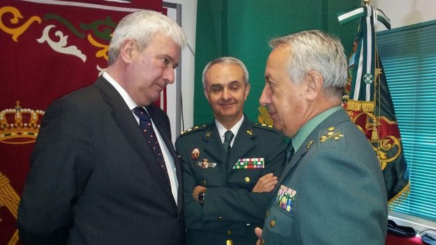 Hues – El coronel Juan Miguel Arribas toma posesión como jefe de Servicio de Montaña de la Guardia Civil en Candanchú