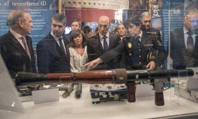 El director de la Policía inaugura en Bilbao la exposición itinerante homenaje a los 186 policías nacionales asesinados en actos terroristas