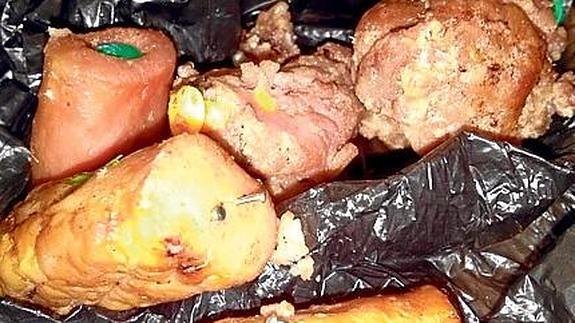 Aparece otra trampa de carne con chinchetas para perros en un parque de Portugalete