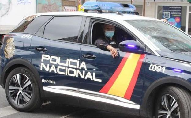 La Policía Nacional detiene a un hombre tras cometer tres hurtos en León capital