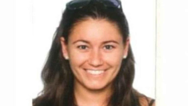 La Guardia Civil busca ahora restos biológicos en el coche del detenido por la desaparición de Esther en Valladolid